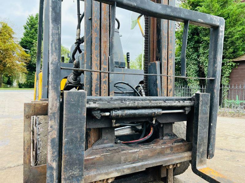 DAEWOO D25S-3 DIESEL FORK LIFT C/W SIDE SHIFT *VIDEO*