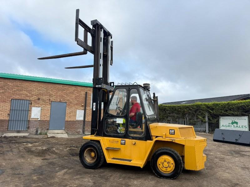 CATERPILLAR V155B FORKLIFT*C/W PALLET TINES*VIDEO*