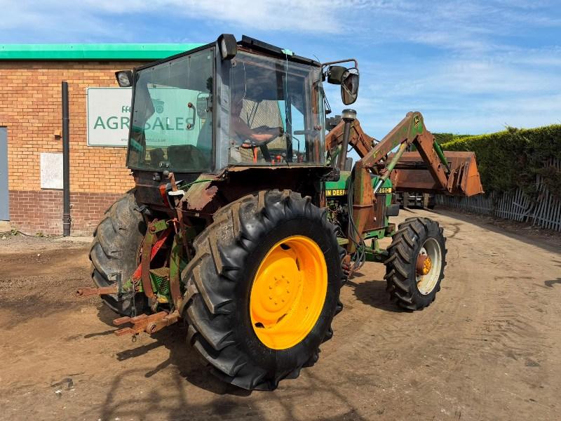 JOHN DEERE 2250 TRACTOR*C/W BUCKET*VIDEO*