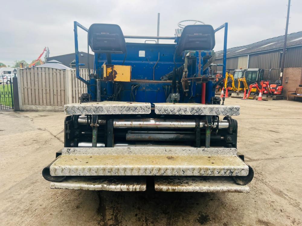 BARBER GREEN BG200 TARMAC PAVER C/W DUAL CONTROL DRIVE *VIDEO*