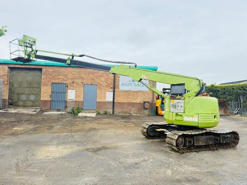HITACHI TRACKED MANLIFT*C/W RUBBER BLOCK PADS*VIDEO*