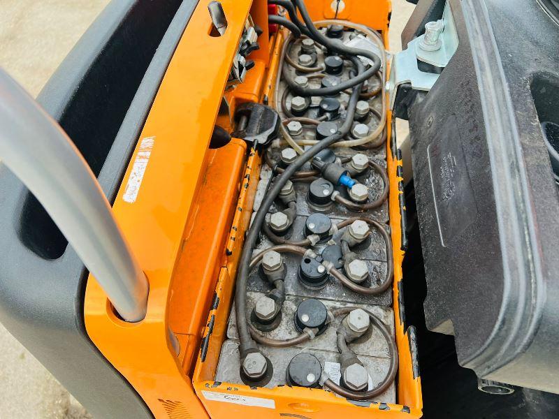 STILL CX-T ELECTRIC TOW TUG *YEAR 2017, 1621 HOURS* C/W ROLE BARS *VIDEO*