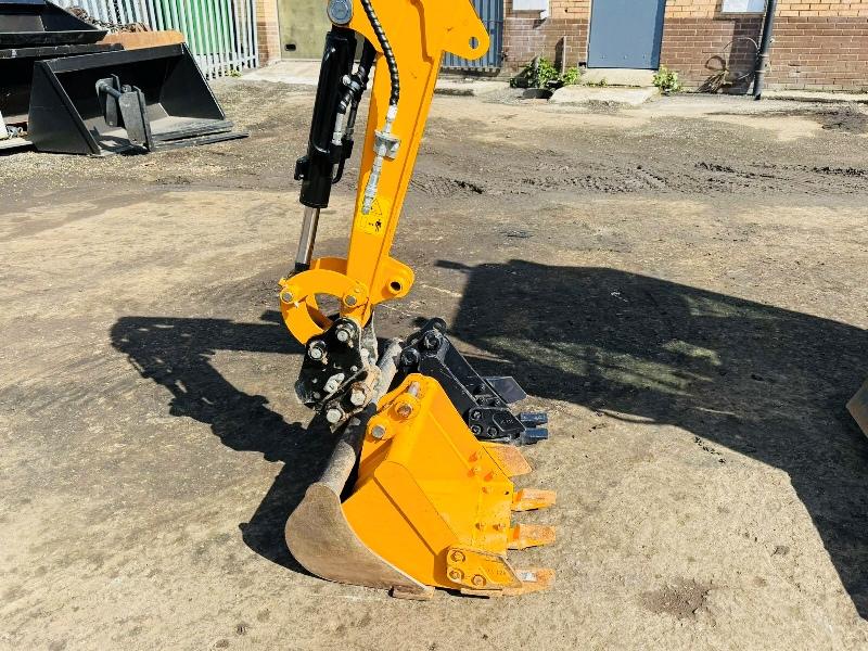 AUGER NM-E18 MINI EXCAVATOR*ONLY 56 HOURS*C/W KUBOTA ENGINE*YEAR 2025*VIDEO*