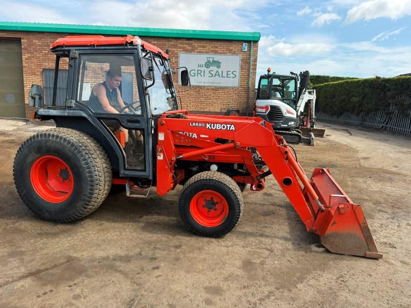 KUBOTA L3600 4WD TRACTOR*C/W POWER LOADER*VIDEO*