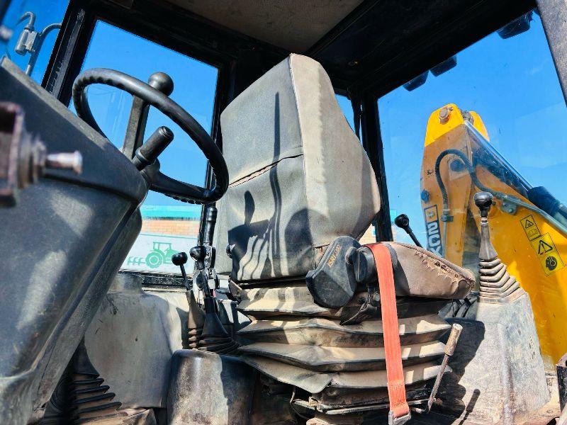 JCB 2CX 4WD BACKHOE DIGGER *YEAR 2010* C/W THREE IN ONE BUCKET* 3761 HOURS*VIDEO*