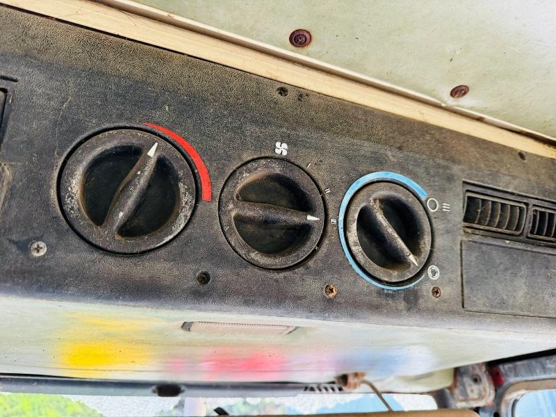 CASE INTERNATIONAL 2WD SPRAYER*C/W SELF PROPELLED SPRAYER*VIDEO*