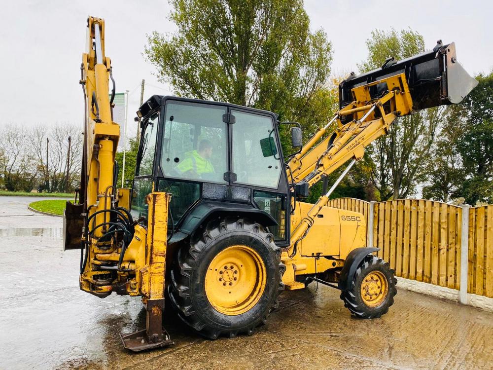 FORD 655C 4WD BACK HOE DIGGER C/W FRONT & REAR QUICK HITCH