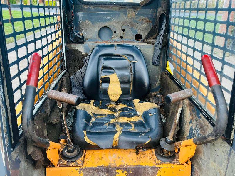 MUSTANG 2012 4WD SKIDSTEER C/W BUCKET *VIDEO*