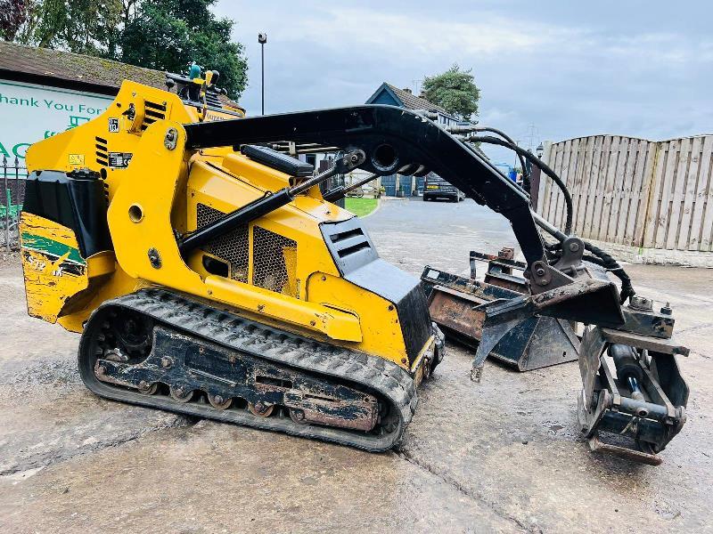 VERMEER S725TX TRACKED LOADER *YEAR 2016, 1292 HOURS* C/W BUCKET, TINES & GRAB*VIDEO* 