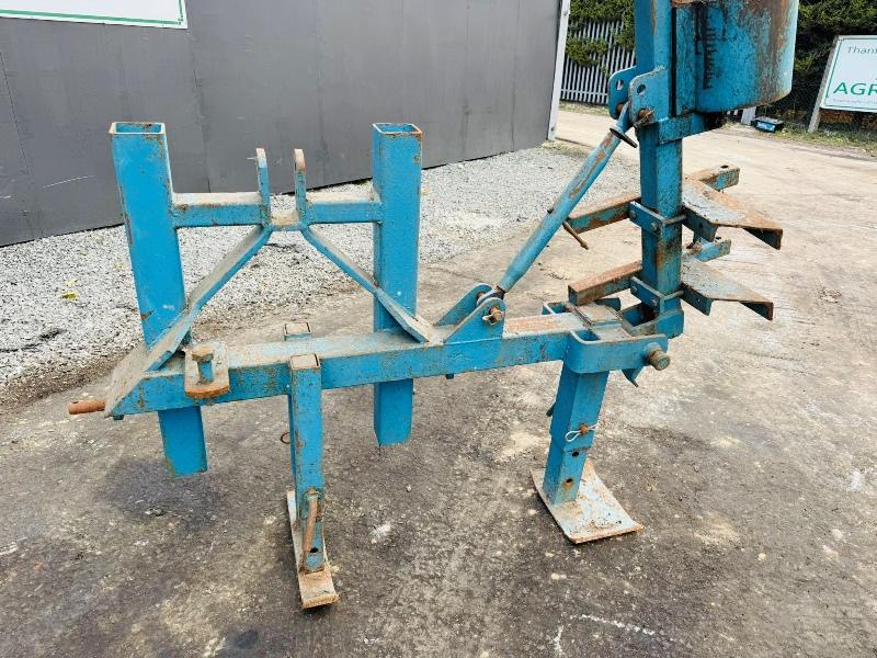 POST KNOCKER ON A JCB Q FIT HEADSTOCK*VIDEO*