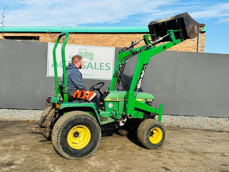JOHN DEERE 955 4WD COMPACT TRACTOR*C/W FRONT LOADER*VIDEO*