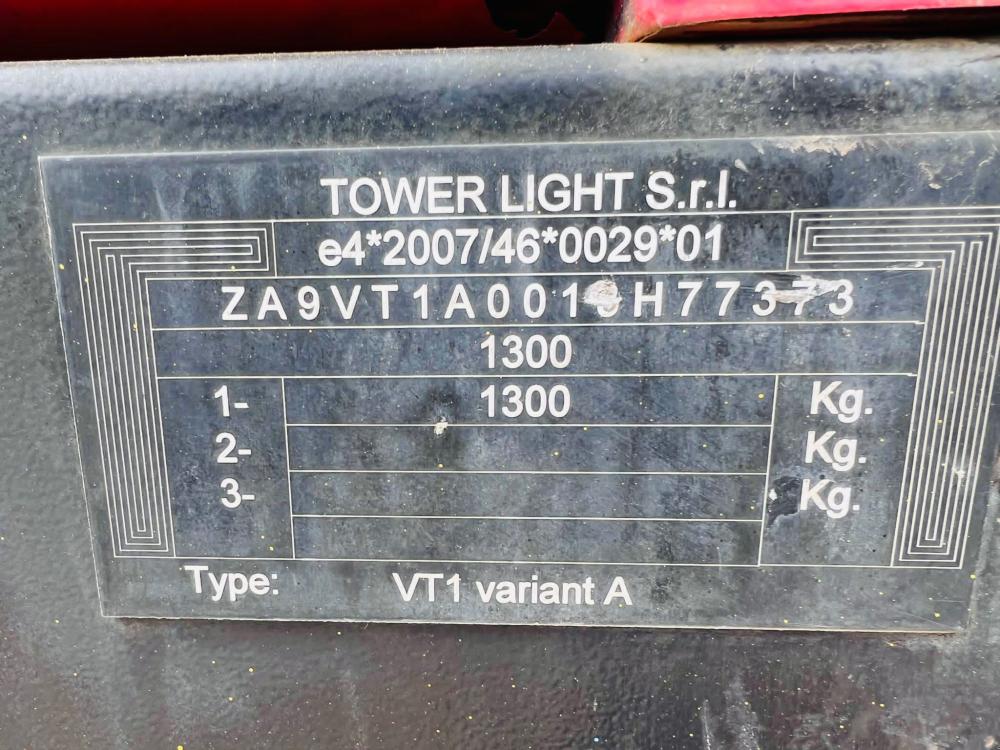 VT1 TOWABLE LIGHTING TOWER * YEAR 2013 * C/W LED LIGHTS 