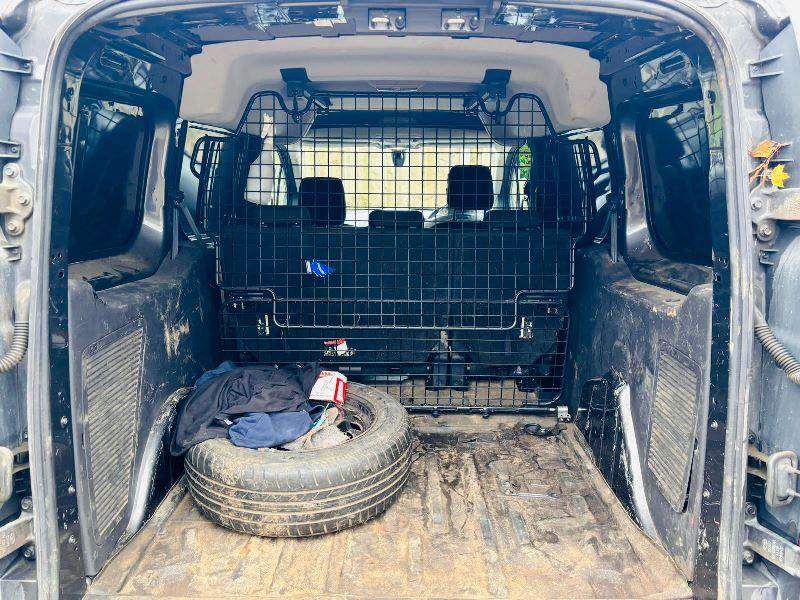 FORD TRANSIT CONNECT LWB CREW VAN *YEAR 2018, MOT'D TILL 24TH JULY 2024* VIDEO *