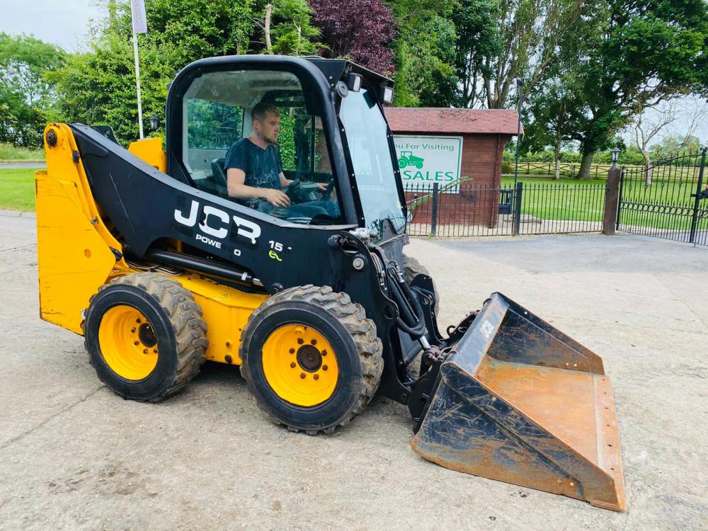 JCB 155 SKIDSTEER *YEAR 2012 , ONLY 1386 HOURS* C/W FULLY GLAZED CABIN