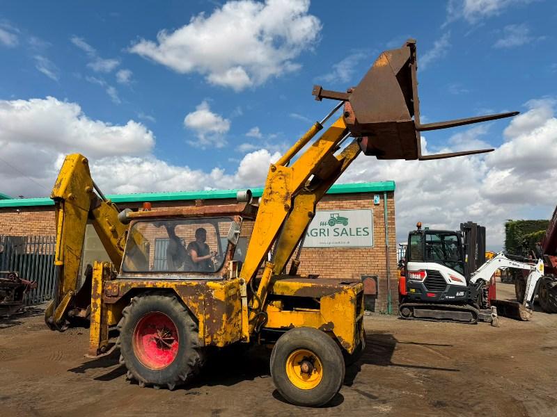 JCB 3C MARK 3 BACKHOE DIGGER* C/W POWER SHUTTLE*VIDEO*