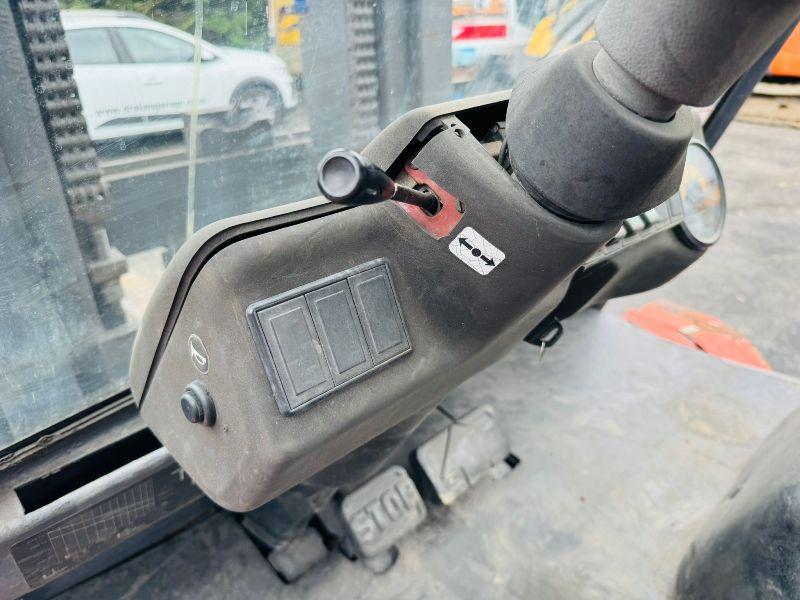 LINDE H70D 2 STAGE MASTED FORKLIFT*C/W PALLET TINES*VIDEO*