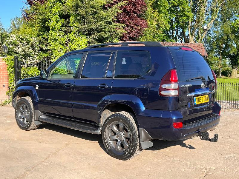 TOYOTA LAND CRUISER INVINSIBLE 4WD VEHICLE *MOT'D TILL 2ND APRIL 2024 *VIDEO*