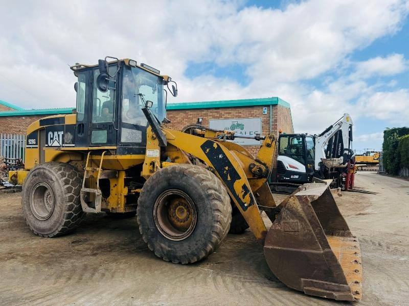 CATERPILLAR 928G LOADING SHOVEL*C/W BUCKET*VIDEO*