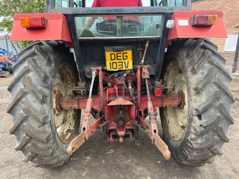 CASE INTERNATIONAL 884 TRACTOR*C/W FRONT LOADER*VIDEO*