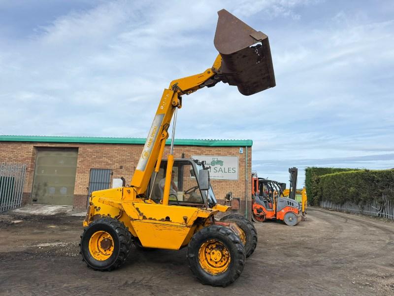 JCB 520-55 TELEHANDLER*C/W BUCKET*VIDEO*