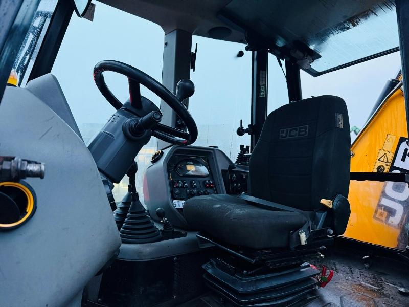 JCB 3CX COMPACT*C/W BUCKET*EXTENDED DIG*YEAR 2017*VIDEO*