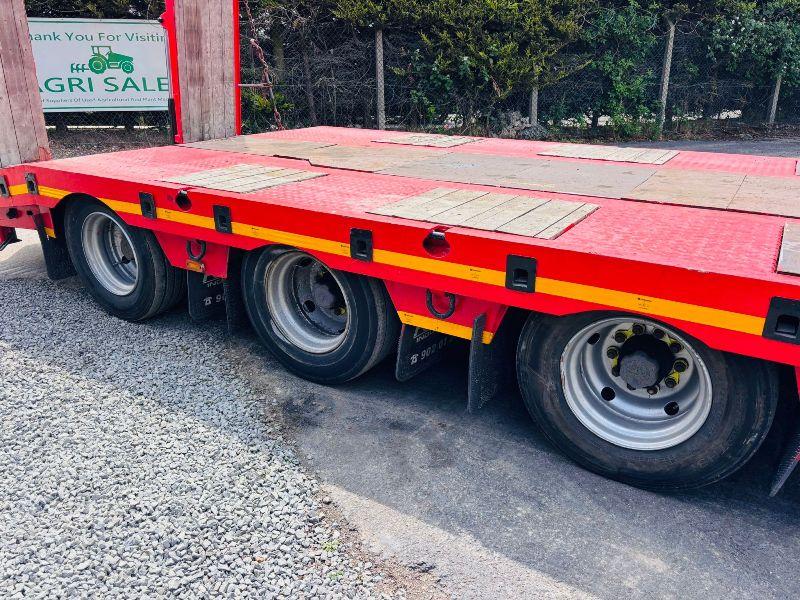 ROJO TRI AXLE LOW LOADER * YEAR 2013*C/W HYDRAULIC RAMPS*VIDEO*