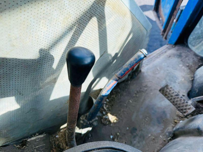 LEYLAND 272 TRACTOR*C/W POWER LOADER AND MUCKFORK*VIDEO*