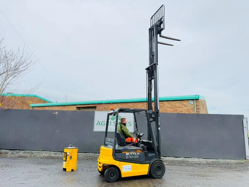 STILL R60-25 ELECTRIC FORKLIFT*C/W PALLET TINES*VIDEO*