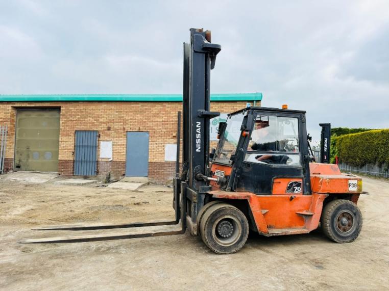 NISSAN 70 FORKLIFT*C/W PALLET TINES*VIDEO*