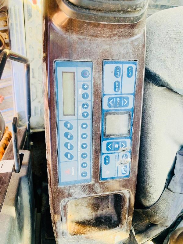 SANY SY335C TRACKED EXCAVATOR*YEAR 2015*C/W BUCKET*4868 HOURS*VIDEO*