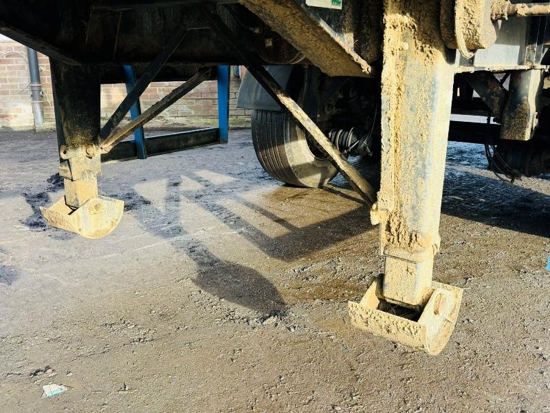 2.5M X 8M TWIN AXLE FLAT TRAILERS*CHOICE OF 2*VIDEO*