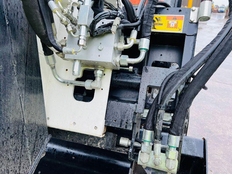 JCB 260 4WD SKIDSTEER *YEAR 2017, ONLY 182 HOURS * C/W WHEEL SAW & BUCKET *VIDEO*