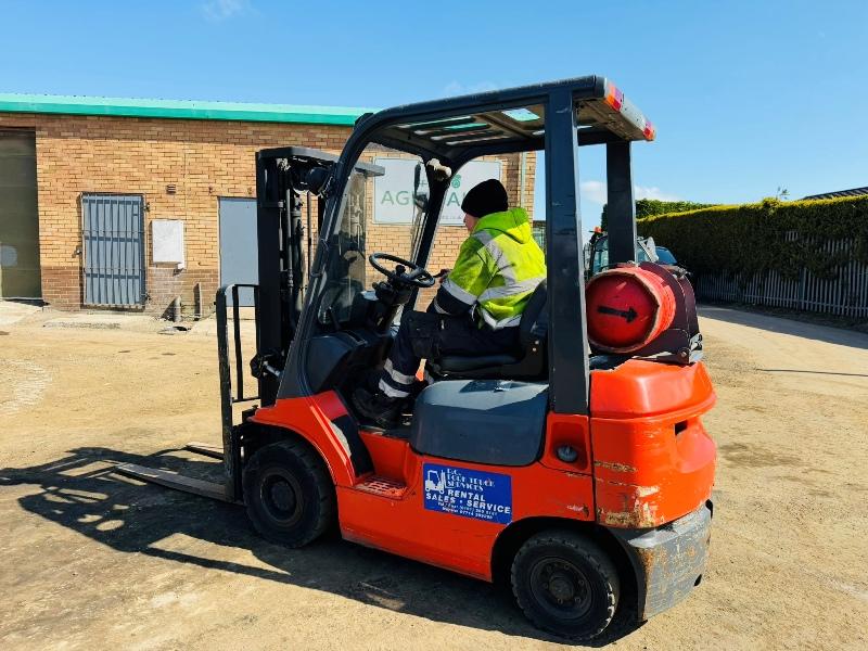 BT GT18 GAS CONTAINER SPEC FORKLIFT*C/W PALLET TINES*VIDEO*