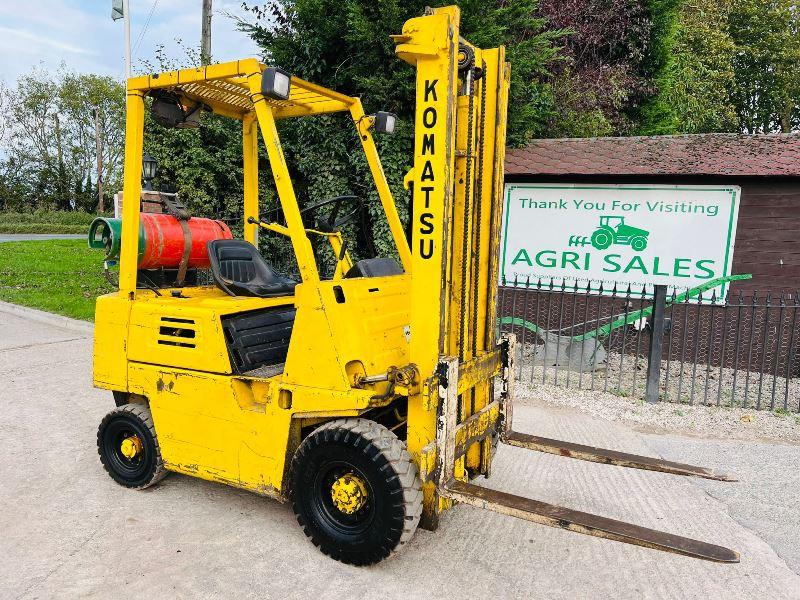 KOMATSU FG15H-1 FORKLIFT C/W STAGE MAST & PALLET TINES *VIDEO*