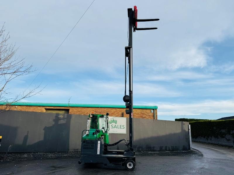 COMBILIFT C4000 GAS FORKLIFT*C/W FORK POSITIONER*VIDEO*