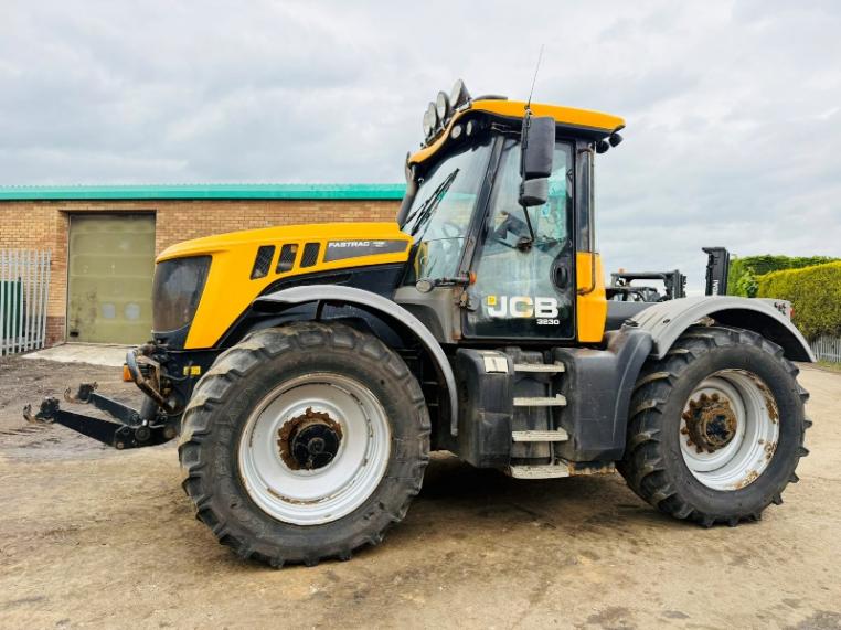JCB HMV 3230 FASTRAC TRACTOR*C/W FRONT LINKAGE*YEAR 2014*VIDEO*