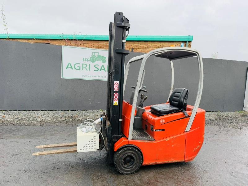 BT C3E150R ELECTRIC FORKLIFT*C/W PALLET TINES*NEEDS CHARGING*VIDEO*