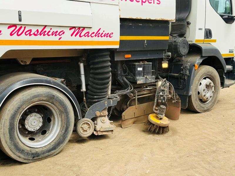 DAF 55.220 SWEEPER LORRY*C/W BRUSHES*YEAR 2012*VIDEO*