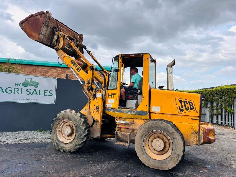 JCB 411 B LOADING SHOVEL*C/W BUCKET*VIDEO*