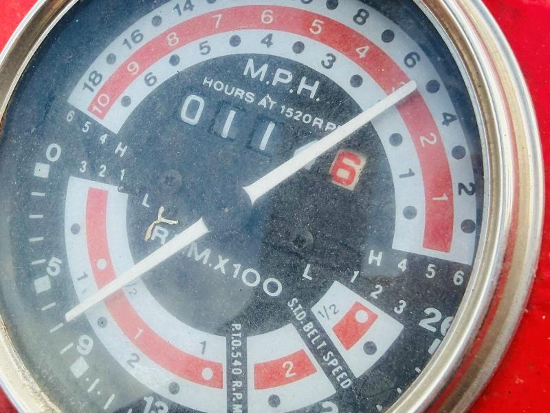 MASSEY FERGUSON 135 TRACTOR 2WD*C/W ROLL BAR*VIDEO*