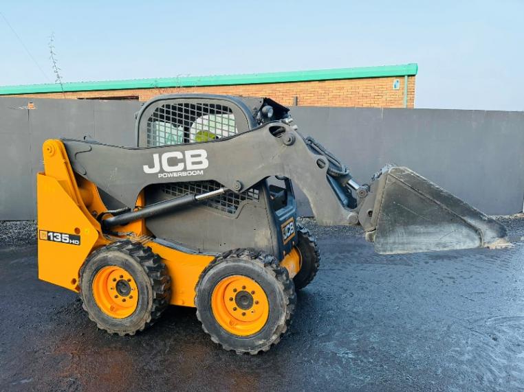 JCB 135HD SKIDSTEER LOADER*2990 HOURS*C/W BUCKET*YEAR 2018*VIDEO*