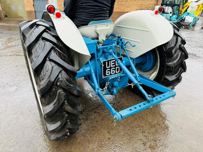 FORDSON SUPER DEXTA 2WD TRACTOR*BEEN REFURBISHED*VIDEO*