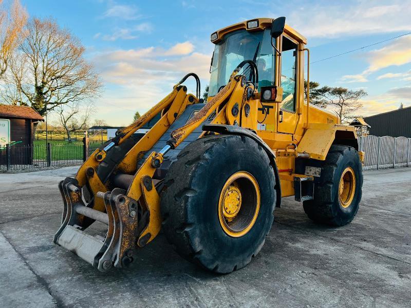 JCB 426B 4WD LOADING SHOVEL C/W JOYSTICK CONTROL *VIDEO*