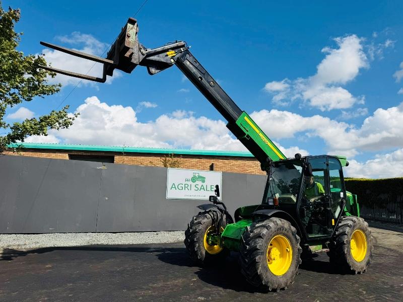 JOHN DEERE 3215 TURBO TELEHANDLER*AG SPEC*C/W PALLET TINES*