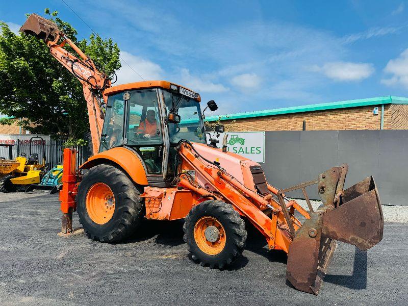 FIAT HITACHI FB100 FRONT LOADER AND DIGGER*C/W 4 IN 1 BUCKET AND PALLET TINES*VIDEO*