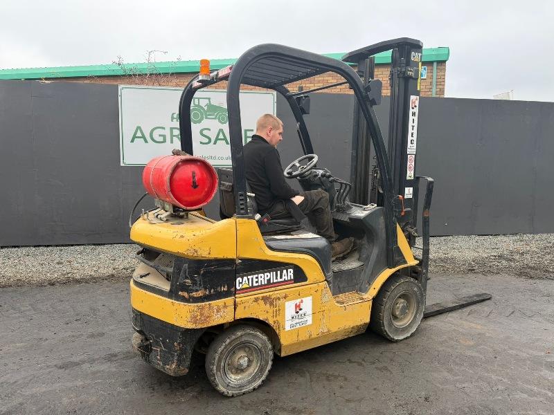 CATERPILLAR GP20CN 2 STAGE MAST FORKLIFT*C/W SIDESHIFT*VIDEO*