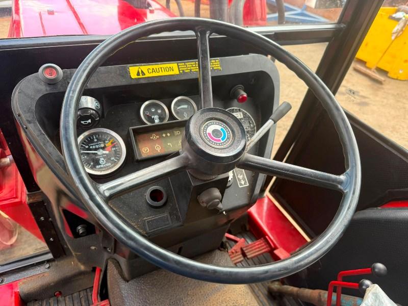 CASE INTERNATIONAL 585 TRACTOR*C/W FRONT LOADER*VIDEO*