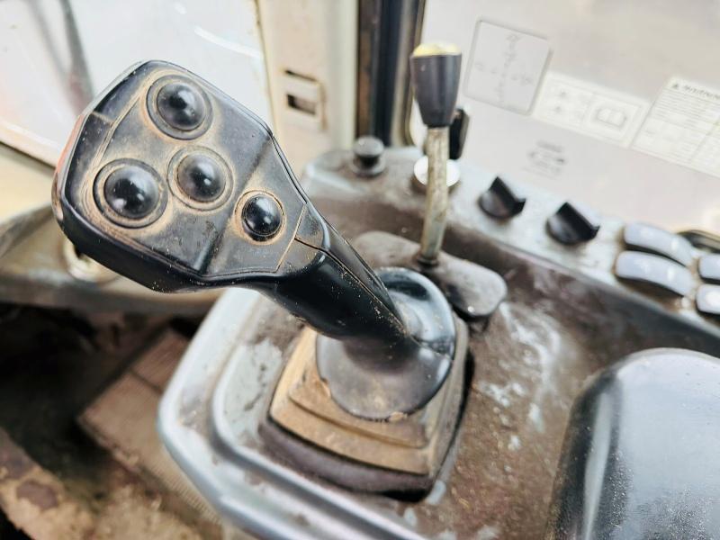 DOOSAN DL200-3 LOADING SHOVEL*C/W BUCKET*YEAR 2015*VIDEO*