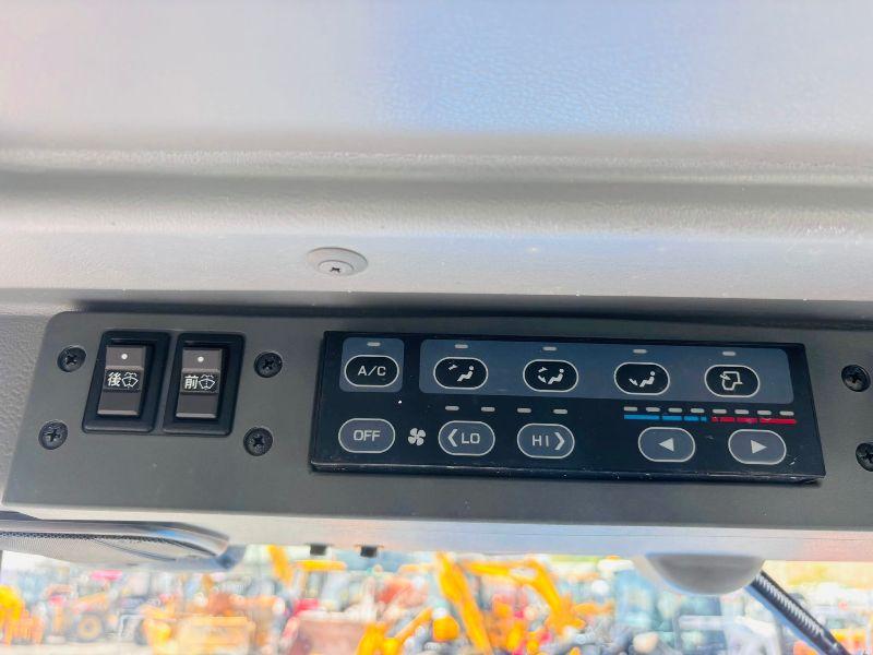 ISEKI TGS25C HALF TRACK COMPACT TRACTOR*READING 942 HOURS*VIDEO*