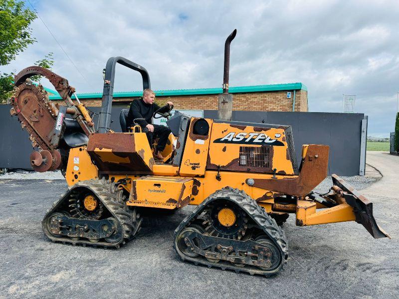CASE ASTEC 960 QUAD TRACK TRENCHER* READING 1786 HOURS*C/W BLADE*VIDEO*
